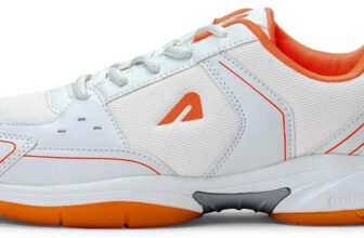 Boldfit Footwear Badminton shoes for men anti skid non marking shoes indoor badminton shoes Badminton Shoes For Men(White, Orange , 9)