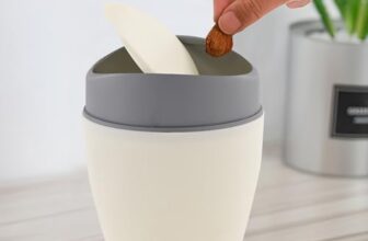 Kuber Industries 1.25 Ltr Plastic Mini Dustbin for Study Table/Bedroom/Bathroom with Swing Lid | Portable Small Dustbin for Kitchen Sink | Table Top Office Desk Trash Can Waste Bin | White