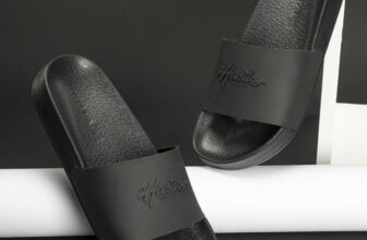 RED TAPE Men Slides(Black , 9)