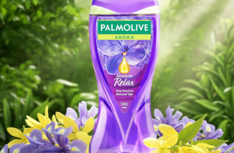 PALMOLIVE Iris & Ylang Ylang Essential Oil Aroma Absolute Relax, Moisturizing Body Wash(250 ml)