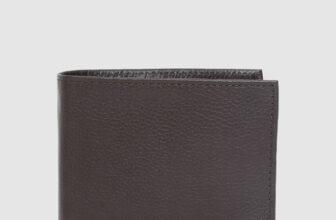 TOMMY HILFIGER Men Brown Genuine Leather Wallet(4 Card Slots)