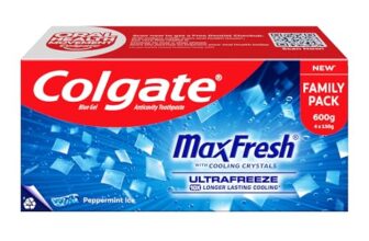 Colgate MaxFresh Toothpaste, Blue Gel Paste with Menthol for Super Fresh Breath, 600g, 150g X 4 (Peppermint Ice, Combo Pack)