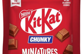 NESTLE KitKat Chunky Miniatures Share Bag Bites(126 g)