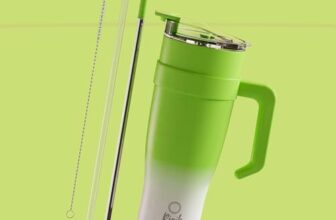 RIZIK STORE™ 40oz Stainless Steel Insulated Tumbler with 2 Straws & Cleaner, 100% Leak-Proof, Double Wall, Ideal for Hot & Cold Drinks – Perfect for Gym, Travel, Yoga, Office, Home (Green & White)