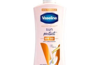 VASELINE Sun Protect SPF 50 PA++++ Lotion, 400ml, for Skin Protection from Harsh Sun, with Niacinamide, Vitamin C & E, Reduces Tan Lines, Non-Sticky and Lightweight, for Men & Women