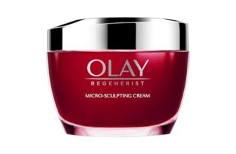 Olay Regenerist Micosculpting Day Cream | Hydrated, Plump, Bouncy Skin | With Hyaluronic Acid, Niacinamide and Peptides | Normal, Oily, Dry, Combination Skin | 50g