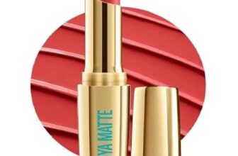 LAKMÉ 9to5 Hya Matte Lipstick Magenta Morning 3.6gm