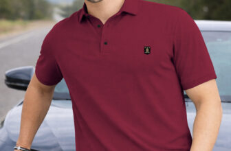 VeBNoR Solid Men Polo Neck Maroon T-Shirt