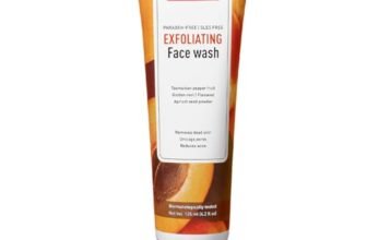 Sirona Exfoliating Face Wash for Men & Women 125 ML | Natural Face Cleanser with Apricot & Mint | Hydrating, Anti-Aging, Fights Acne & Blackheads | For All Skin Types, Daily Use