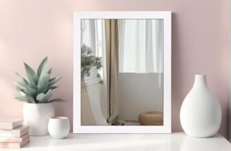 Amazon Basics Metal Exquisite Rectangular Wall Mirror|Versatile Usage for Entryways, Living Rooms, Bedrooms, Bathrooms|Durable & Clear Reflection|Peaked Trim (White)|41 cm X 51 cm