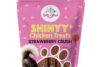 TailsAlive Shinyy+ Treats for Dogs | Skin & Coat Support | No Added Sugar | Fish Oil, Sea Buckthorn & Collagen | Strawberry Crush | 100g