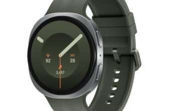 Samsung Galaxy Watch9 (44mm LTE, Silver)
