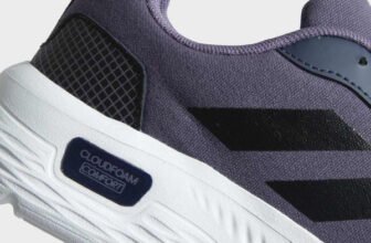 ADIDAS CLOUDFOAM COMFY LE 3 Walking Shoes For Men(Purple , 8)