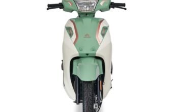 Ampere Magnus G Max Electric Scooter by Greaves I 142 km IDC Range I Next Gen LFP Battery I Booking for Ex-Showroom Price (with Portable Charge, Matcha Green)