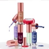 LAKMÉ 9 To 5 Primer + Glossy Finish Nail Colour, Magenta Mix, 6 Ml