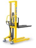 STANLEY SXWTI-CSTACK10 Manual Stacker, 1000kg Load Capacity, 160 cm Fork Height, Square Cushioned Handle,Proportional Lowering,Foot Pedal Quick Lift,Offset Casters for Stability, Dimensions: 115×55 cm